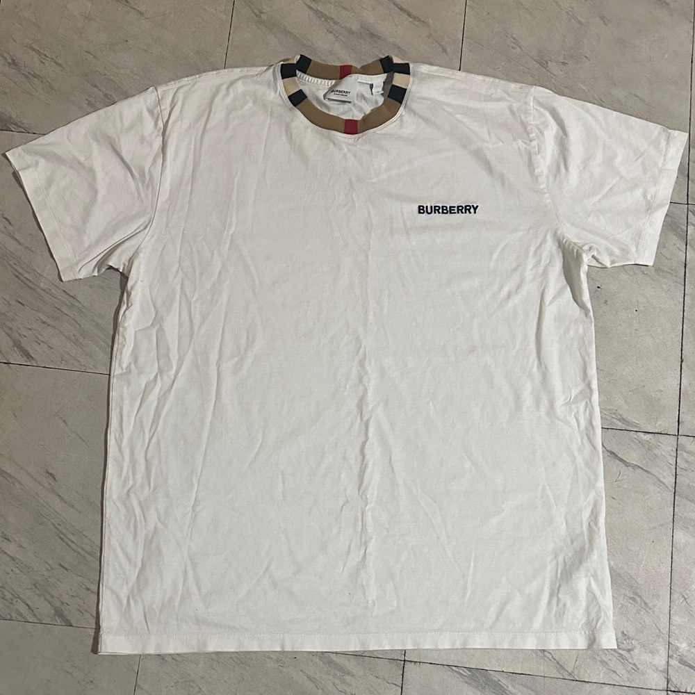 Burberry White Tee with Colorful Check Collar
